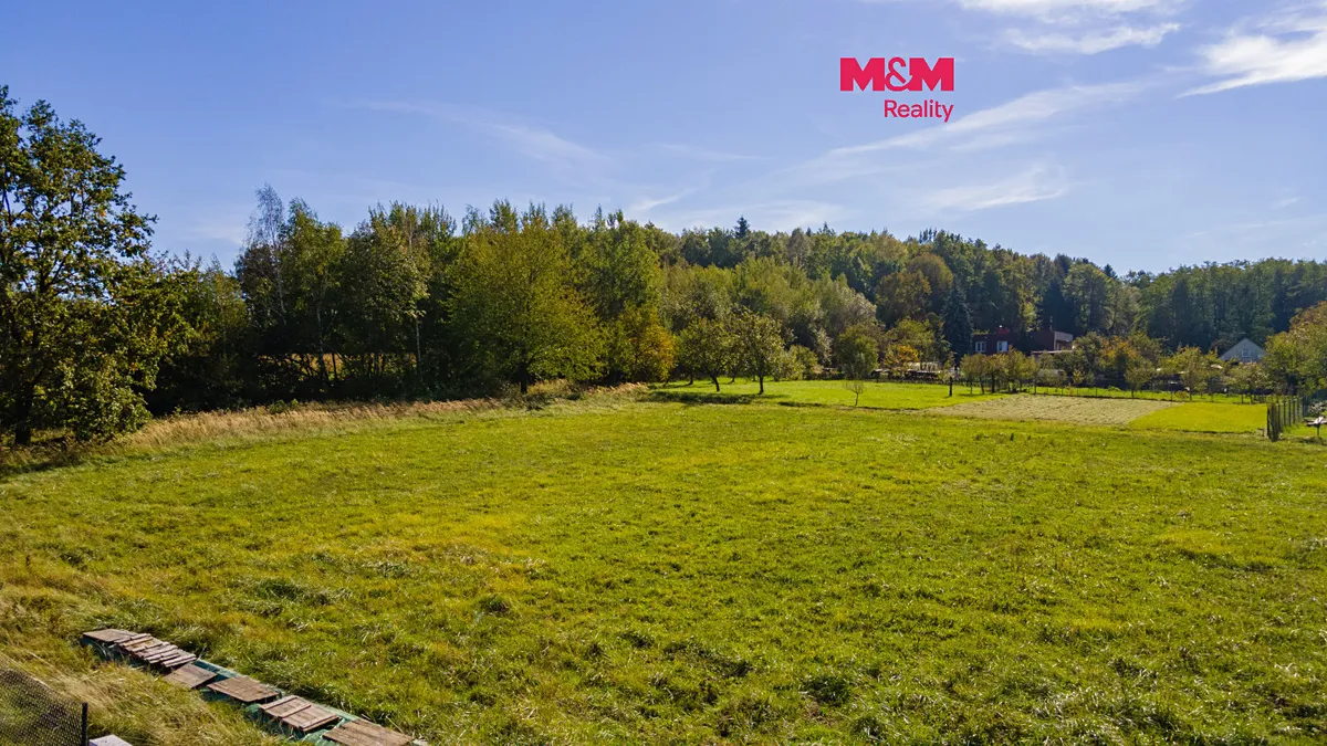 Prodej stavebního pozemku 3733 m²